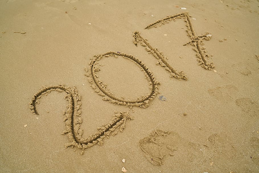 2017 written on sand, new, year, figure, beach, iz, to write HD wallpaper