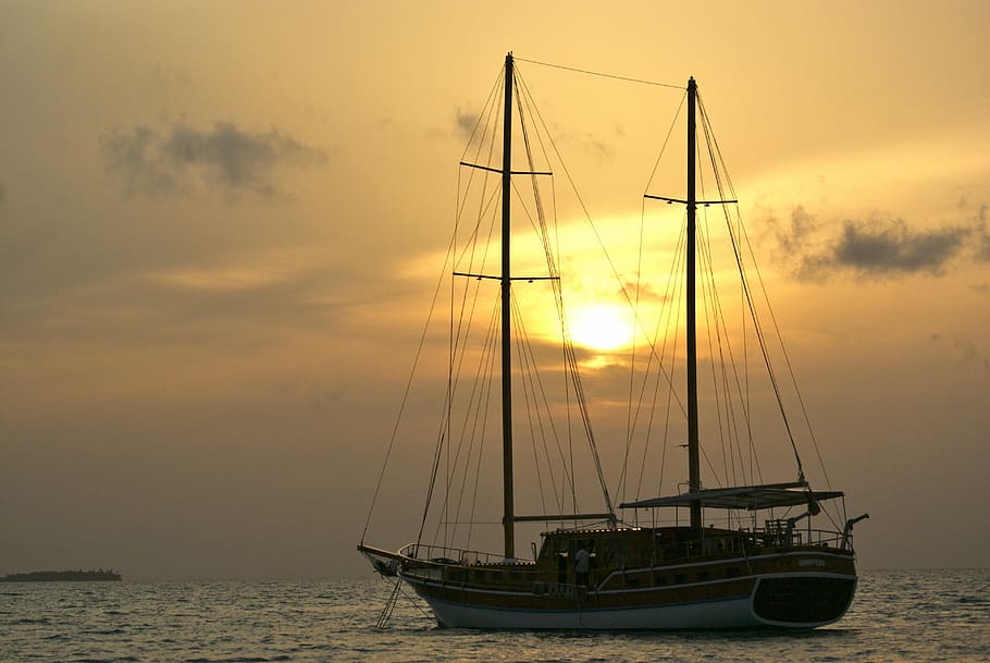 black galleon at sunset, Sunsets, Boat, Maldives, Quiet, mar, HD wallpaper
