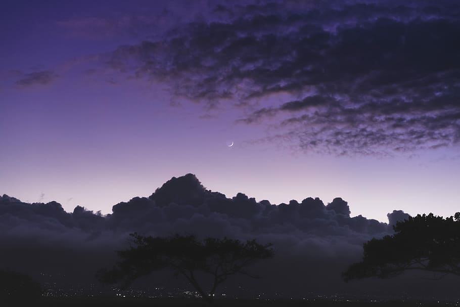 moon above white cumulus clouds, silhouette of clouds under white and gray sky HD wallpaper