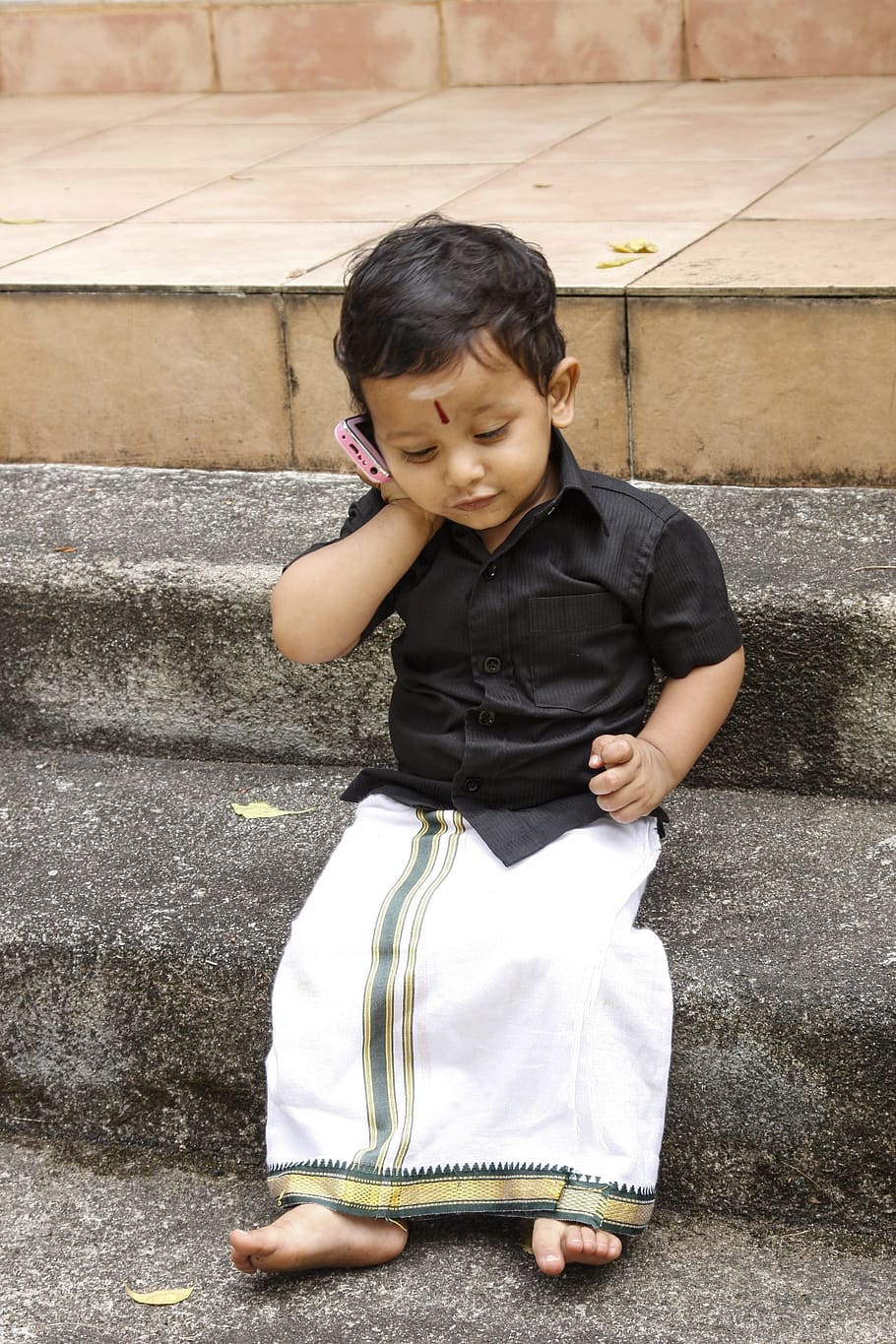 child, mobile, phone, internet, technology, communication, playing HD wallpaper
