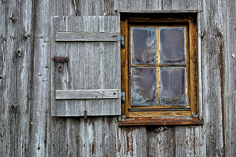 photo of clear glass window with brown wooden frame, wooden windows HD wallpaper