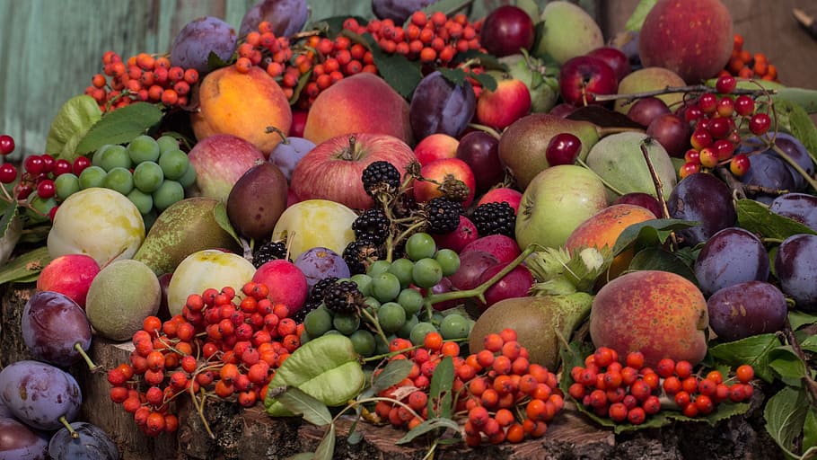 pile or peaches, apples, berries and passion fruits, grapes HD wallpaper