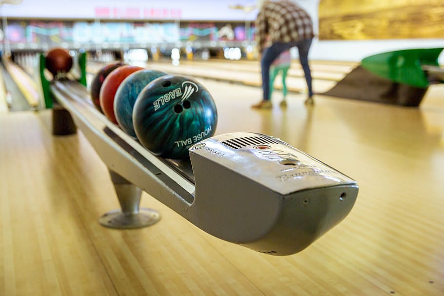 assorted-color bowling balls, family, recreation, lifestyle, leisure, HD wallpaper