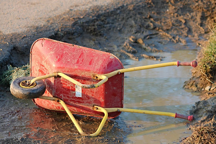 red wheelbarrow on mud, wheelbarrows, toys, children toys, puddle, HD wallpaper