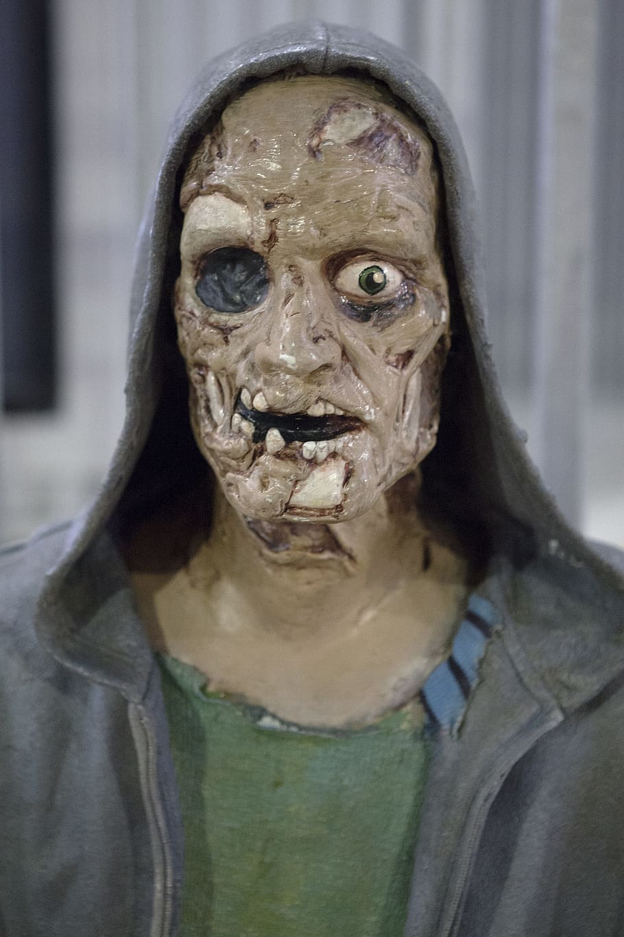 zombie, dead, horror, portrait, looking at camera, real people HD wallpaper