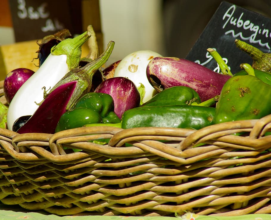 basket, wicker, vegetables, eggplant, peppers, food and drink HD wallpaper