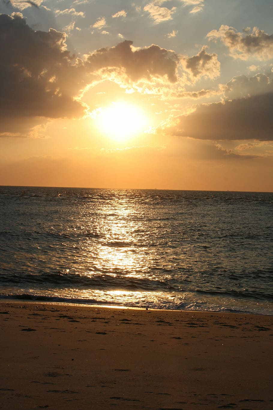sea, beach, sunrise, water, sunset, sky, beauty in nature, land HD wallpaper