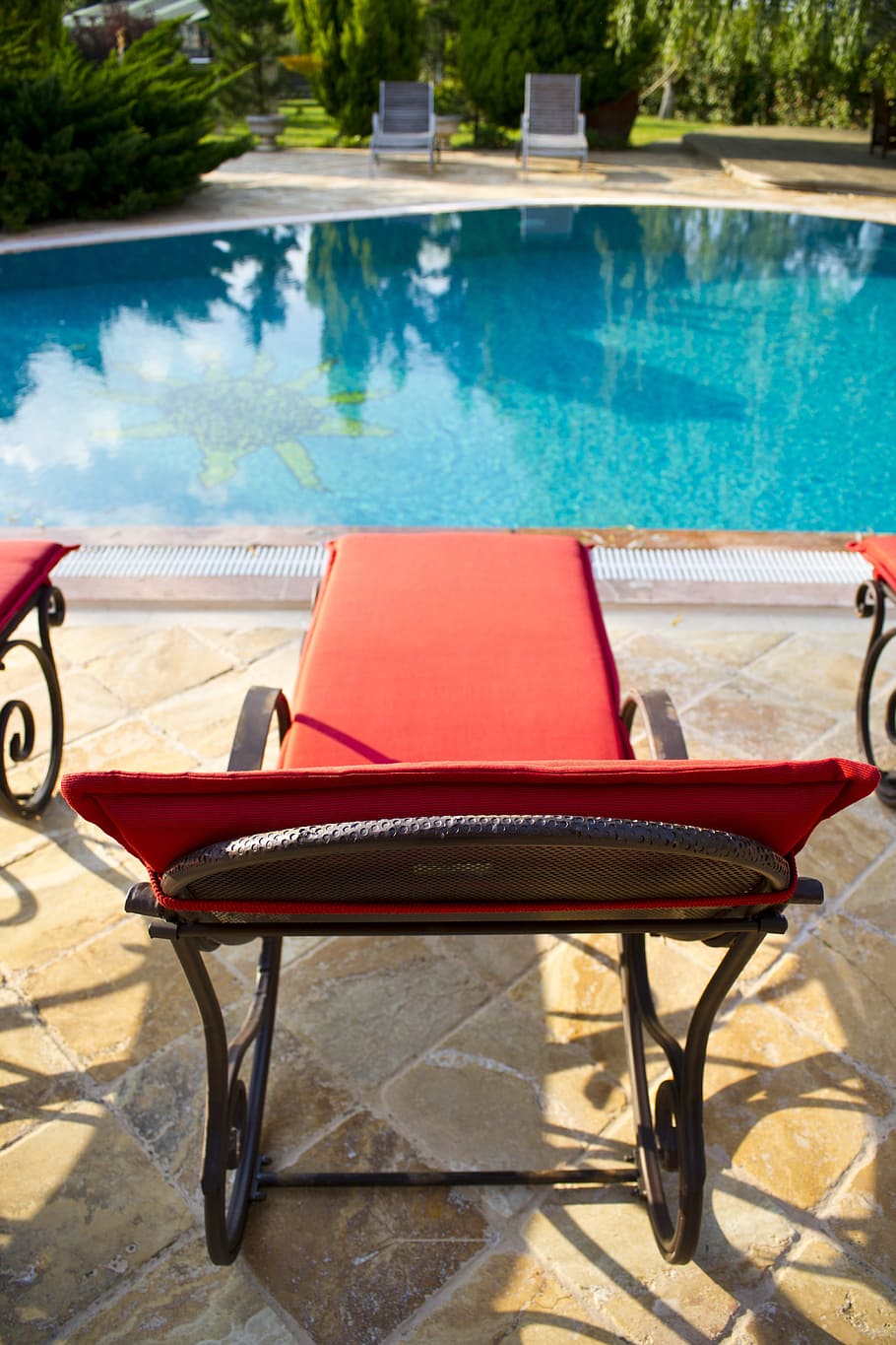 Sunbeds, Pool, Swim, Relax, Luxury, hotel, summer, sunbathing HD wallpaper