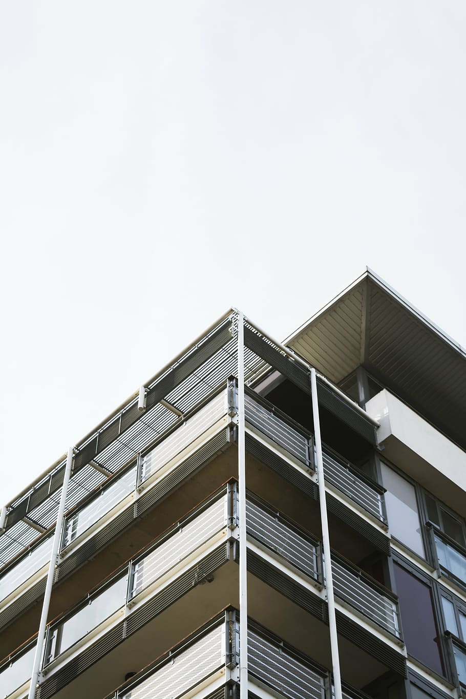 low angle photography of brown concrete building, architecture HD wallpaper