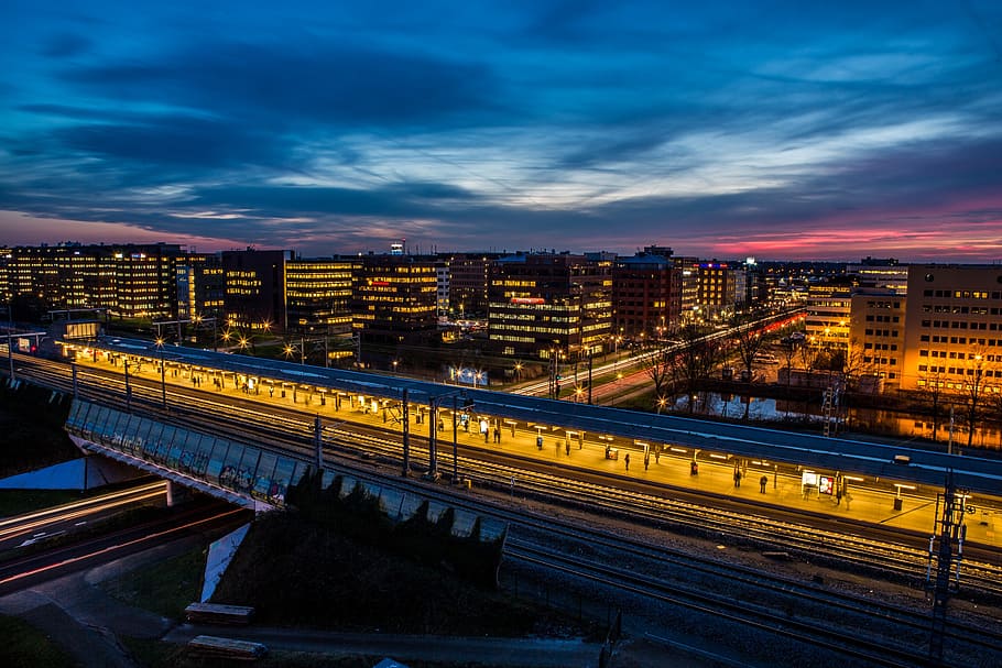time lapse photography of bridge near buildings, equinox, train HD wallpaper