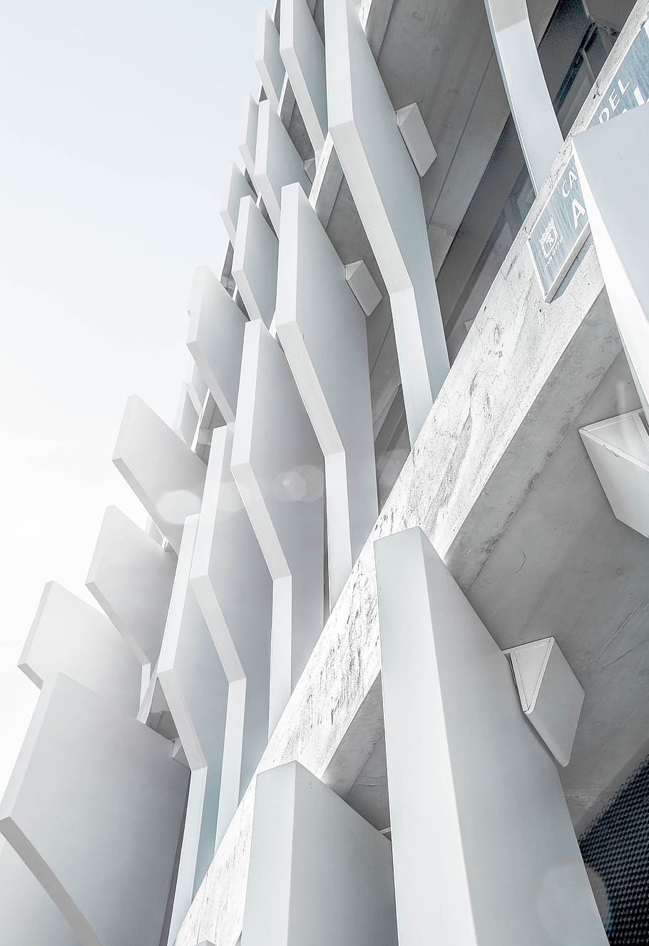 worm's eye view photography of building, close-up photography of white concrete structure, HD wallpaper