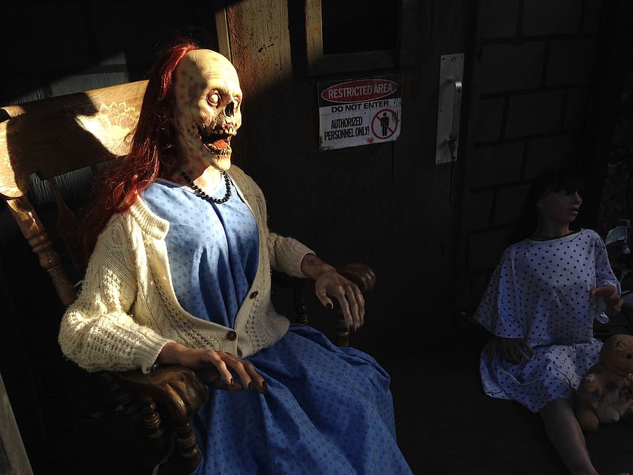 corpse decoration sitting on rocking chair, festival, halloween HD wallpaper