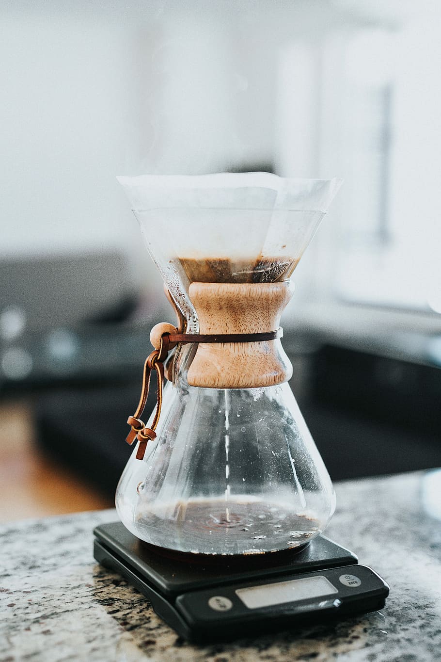clear glass panel on digital scale, clear glass flask on black digital pocket scale HD wallpaper