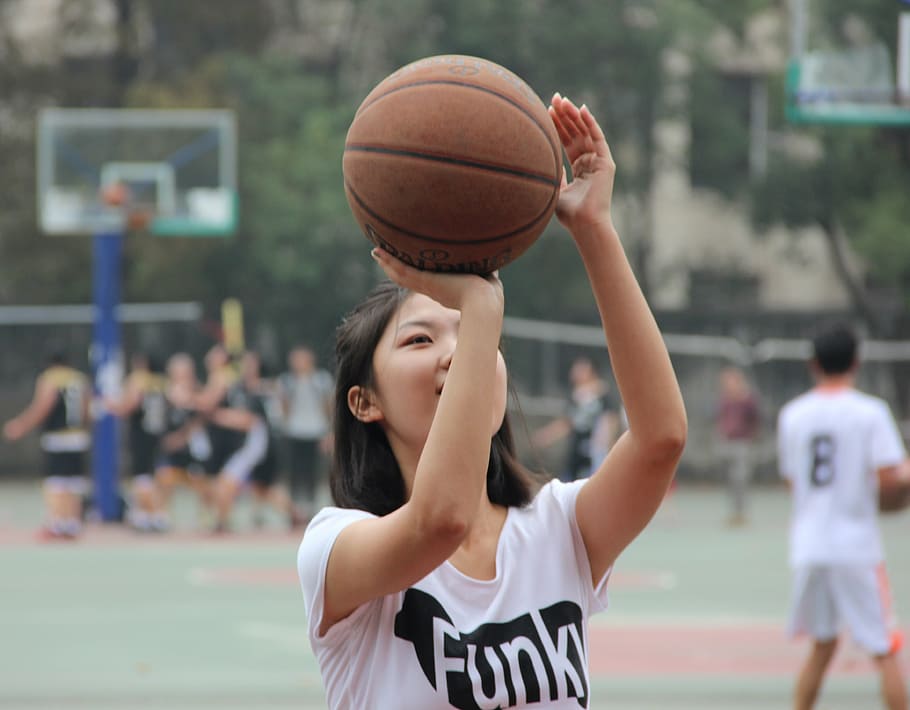 HD wallpaper: basketball, girls, shoot a basket, sports, basketball - sport  | Wallpaper Flare