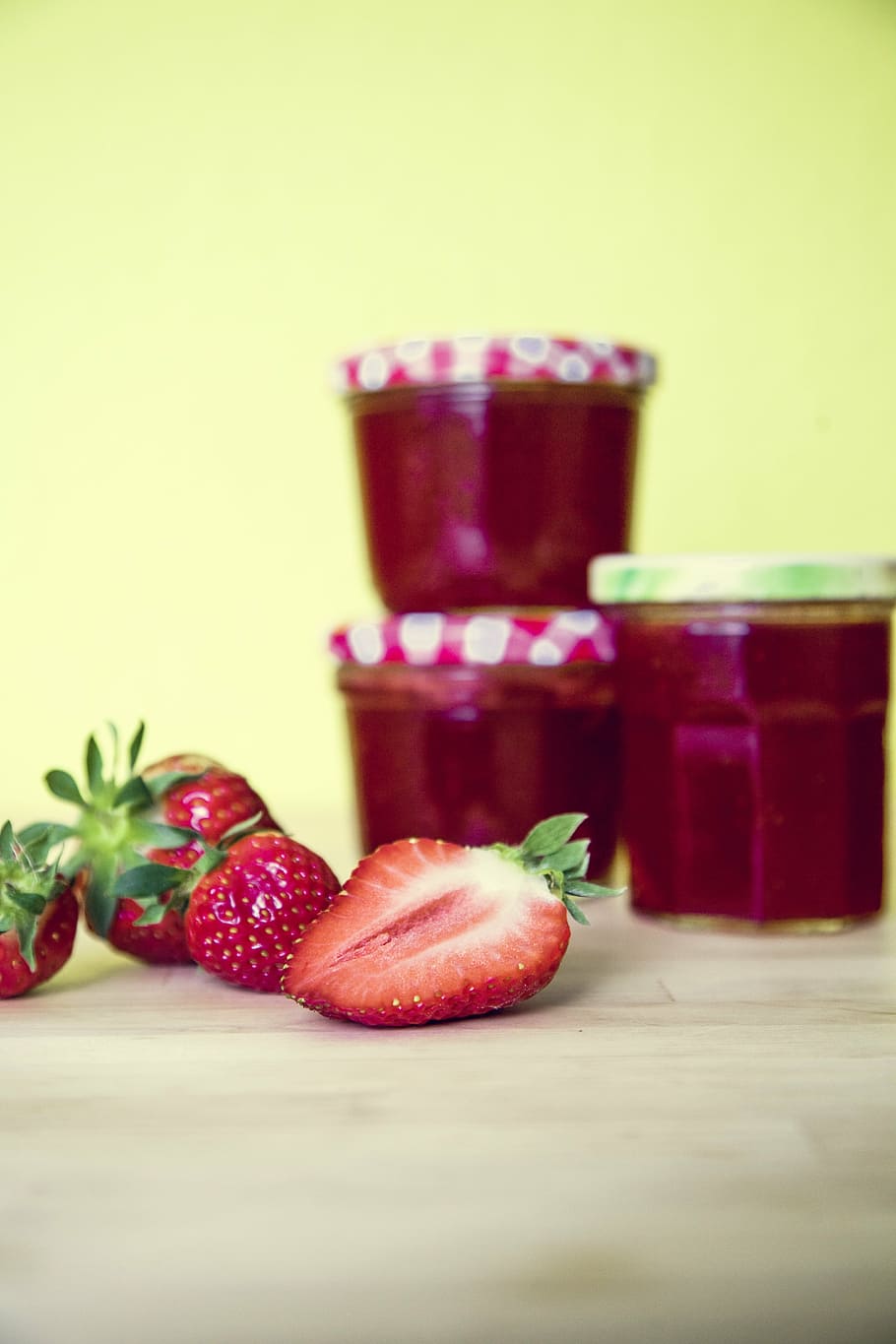 strawberries, jam, glass, cook, spread, vitamins, breakfast HD wallpaper