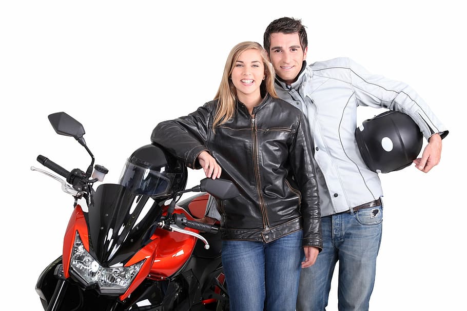 couple taking a selfie next to sports bike, motorcycle, bikers, HD wallpaper