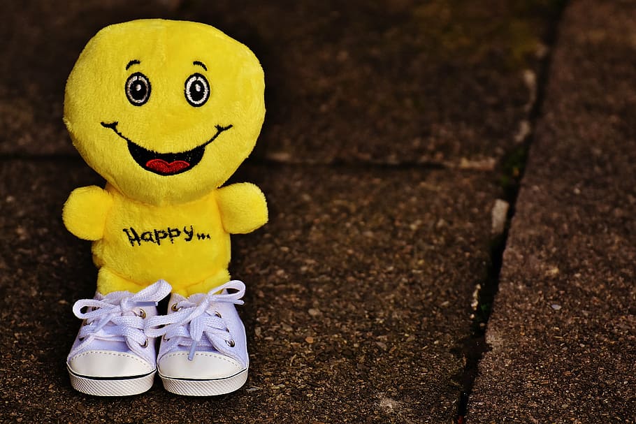 yellow plush toy, smiley, laugh, sneakers, funny, emoticon, emotion, HD wallpaper