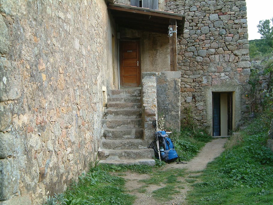 Backpack, Holiday, Mountain Hut, architecture, abandoned, no people HD wallpaper