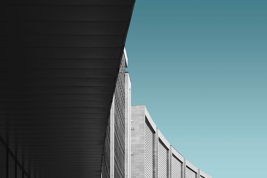 gray concrete building, architectural photography of white building HD wallpaper