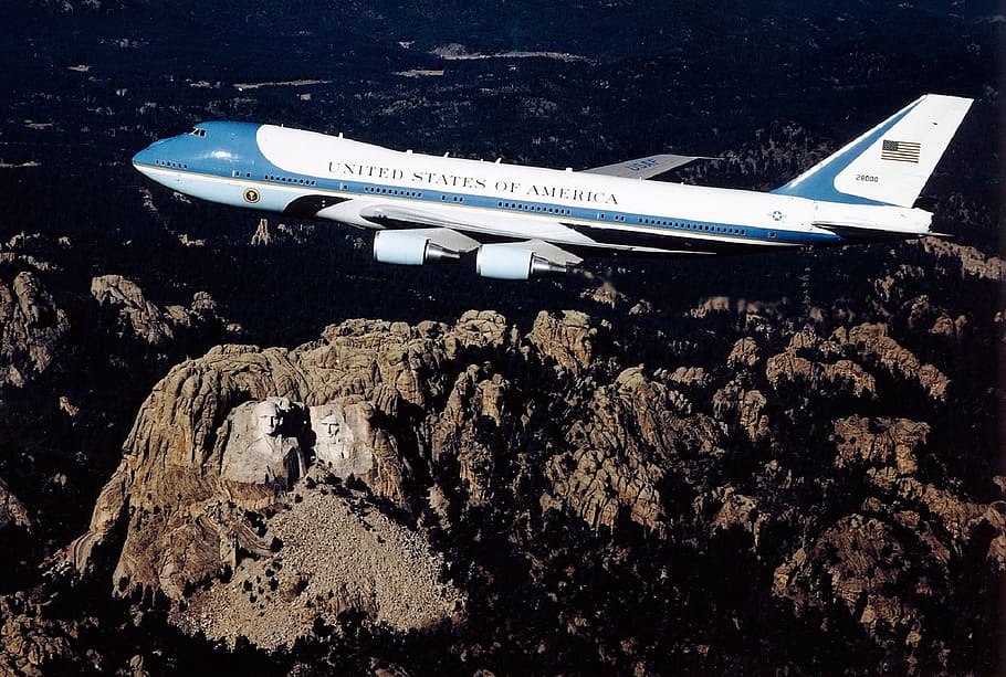 air force one, airplane, flight, usa, president jet, mount rushmore, HD wallpaper