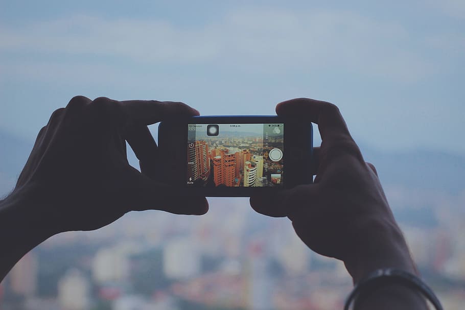 person holding iPhone, smartphone, photography, hands, camera HD wallpaper