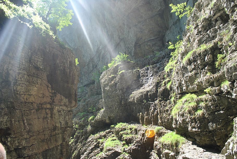 sun, mountains, sunbeam, rock, rock - object, solid, rock formation HD wallpaper