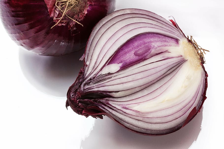 sliced onion on white surface, allium cepa, red onion, sulfide containing, HD wallpaper