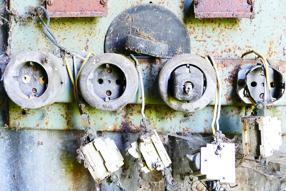black power socket on wall, sockets, old, electricity, plug HD wallpaper