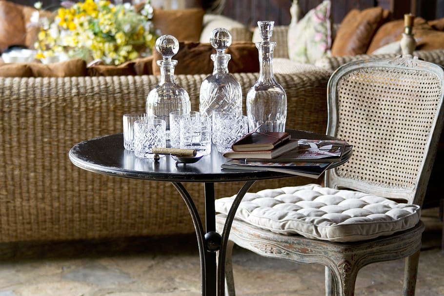 clear glass decanters on single-arm pedestal table, Furniture, Design, HD wallpaper