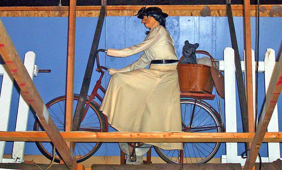 witch, bicycle, wizard, toto, basket, bike, cycling, one person HD wallpaper