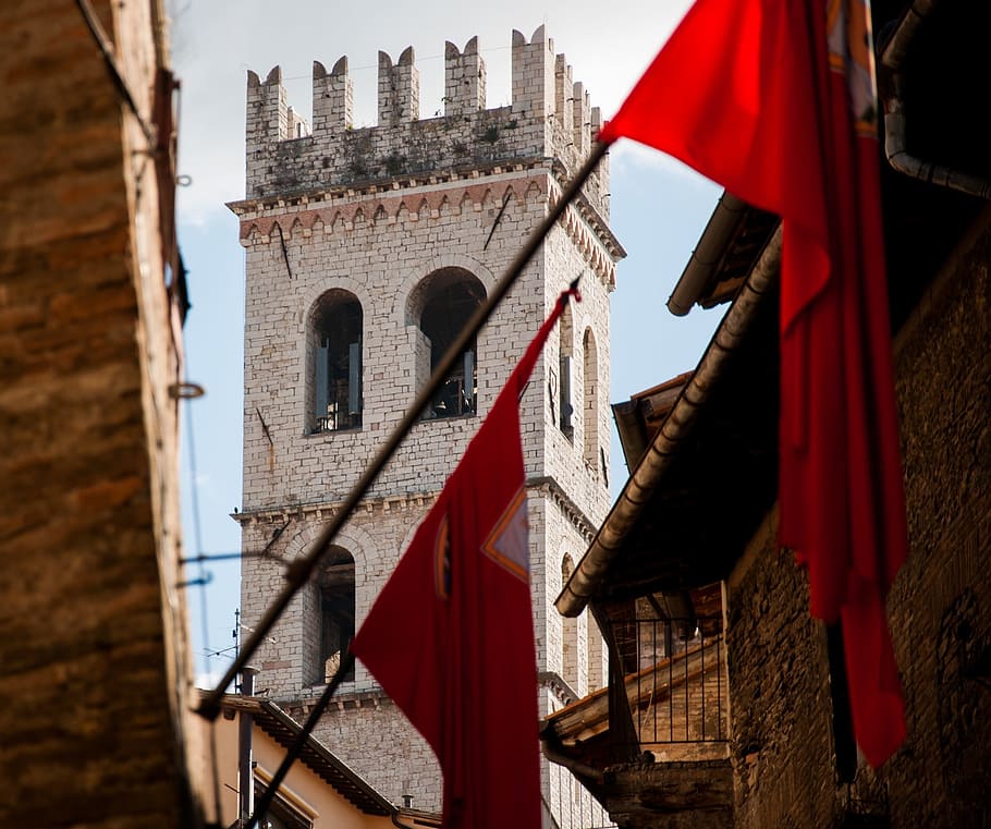 assisi, umbria, torre, flags, old village, architecture, building exterior HD wallpaper