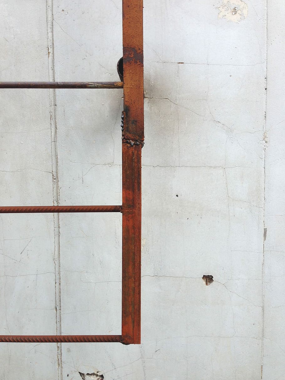 Ladder wooden wall rust фото 2