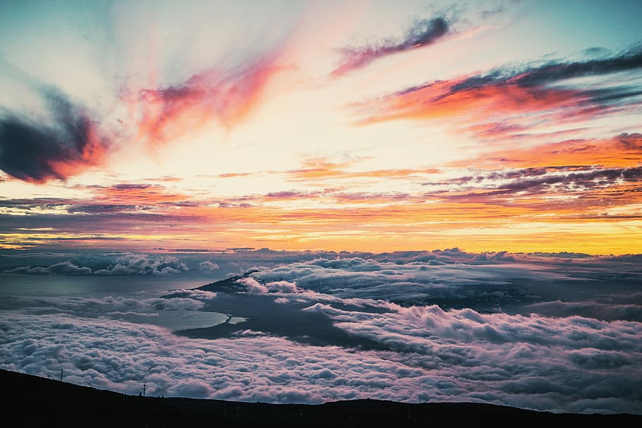 white clouds at golden hour, photo of sea of clouds, sunset, above the clouds HD wallpaper