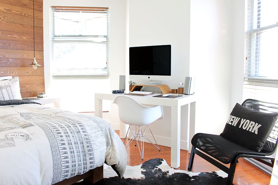 silver iMac on white table, bed, bedroom, chairs, computer HD wallpaper