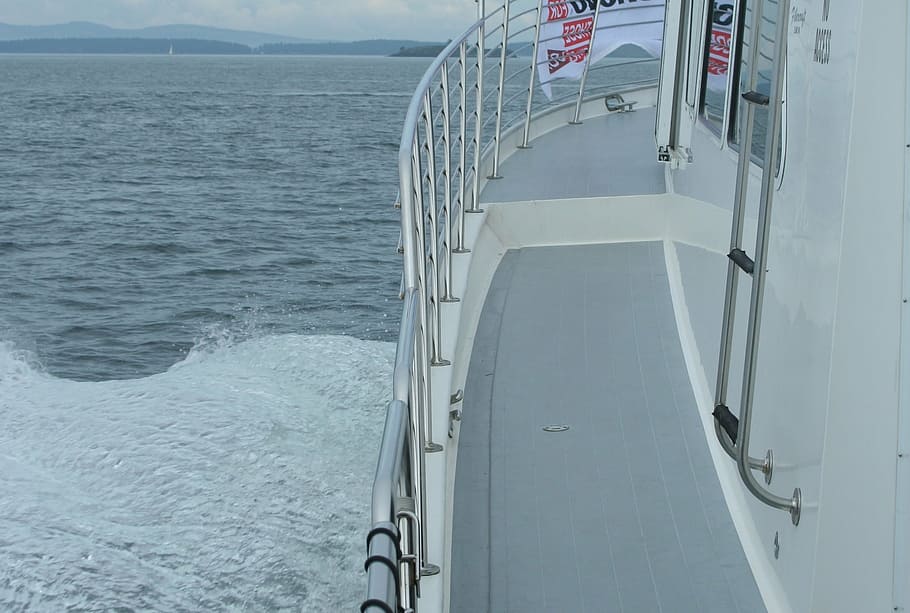 boot, railing, water, ship, wave, swell, lake, boat trip, sea HD wallpaper