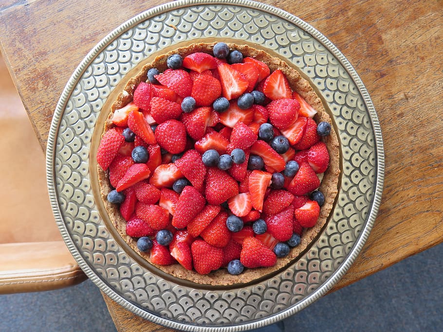 cake, strawberries, circle, food, food and drink, fruit, healthy eating HD wallpaper