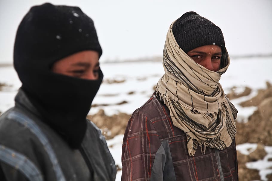 afghani, people, man, cold, winter, war, icy, snowflakes, hooded HD wallpaper