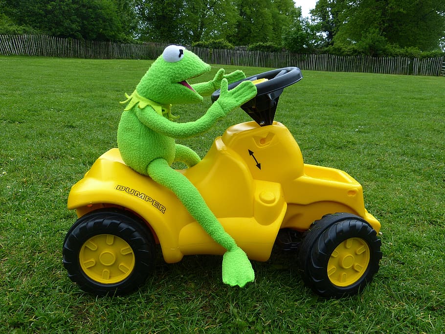 kermit, frog, green, driving tractor, drive, fun, yellow, animal representation, HD wallpaper
