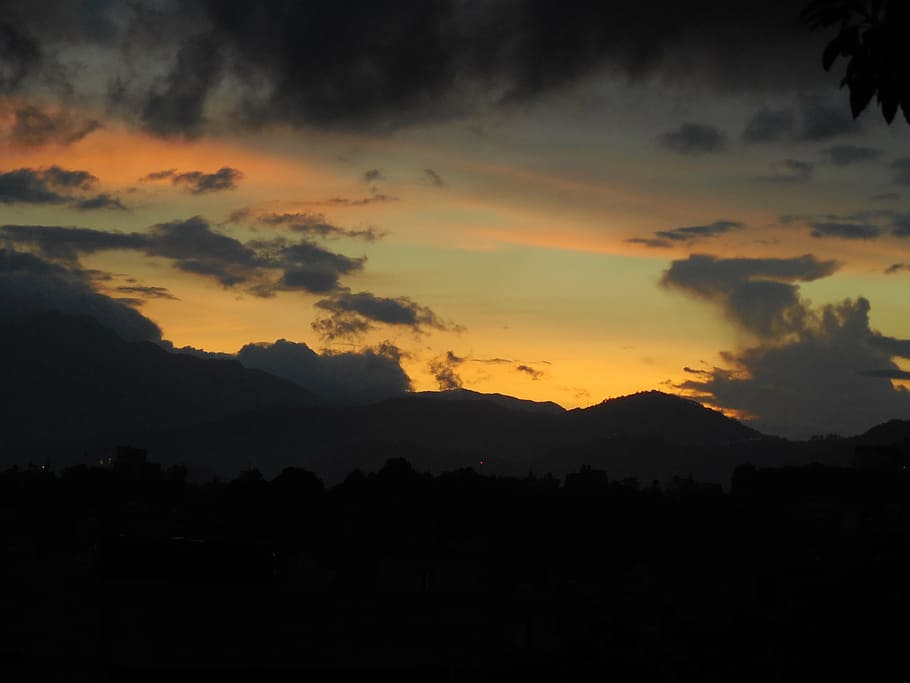 evening sky, clouds, lighting, scenics - nature, sunset, beauty in nature HD wallpaper