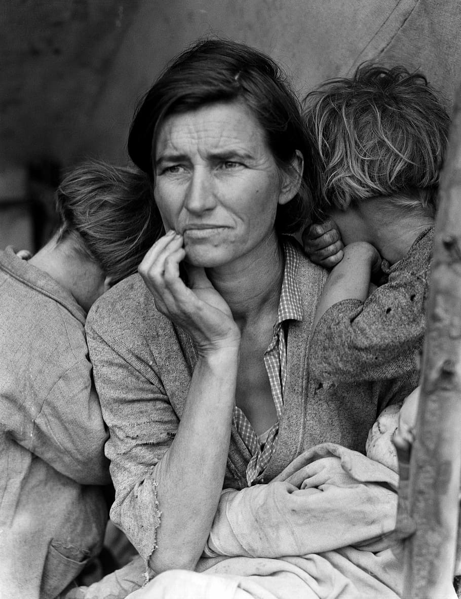 grayscale photo of a woman with her children, kids, greyscale