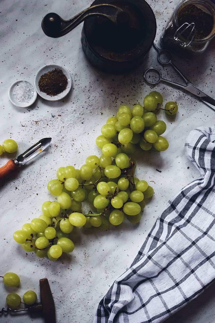 green grapes, green grapes on table, flat lay, food, food photography HD wallpaper
