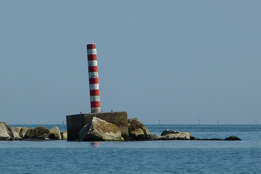 sea, jadran, column, stripes, stones, water, sky, guidance HD wallpaper