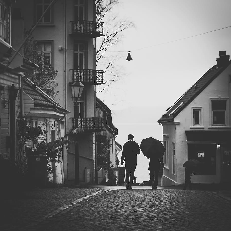 Grayscale Photo Of Man Beside Woman Under Umbrella Walking On Pavement, HD wallpaper