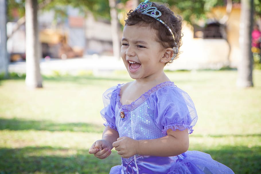 girl running on lawn grass, disney, princess sofia, child, childhood HD wallpaper