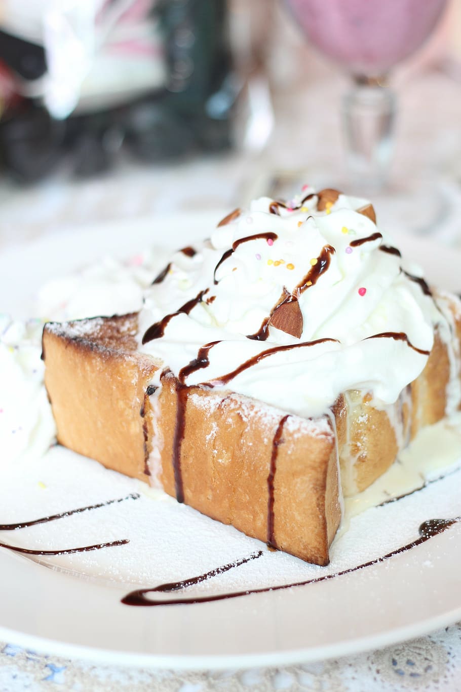 bread, cream, food and drink, sweet food, indulgence, freshness HD wallpaper