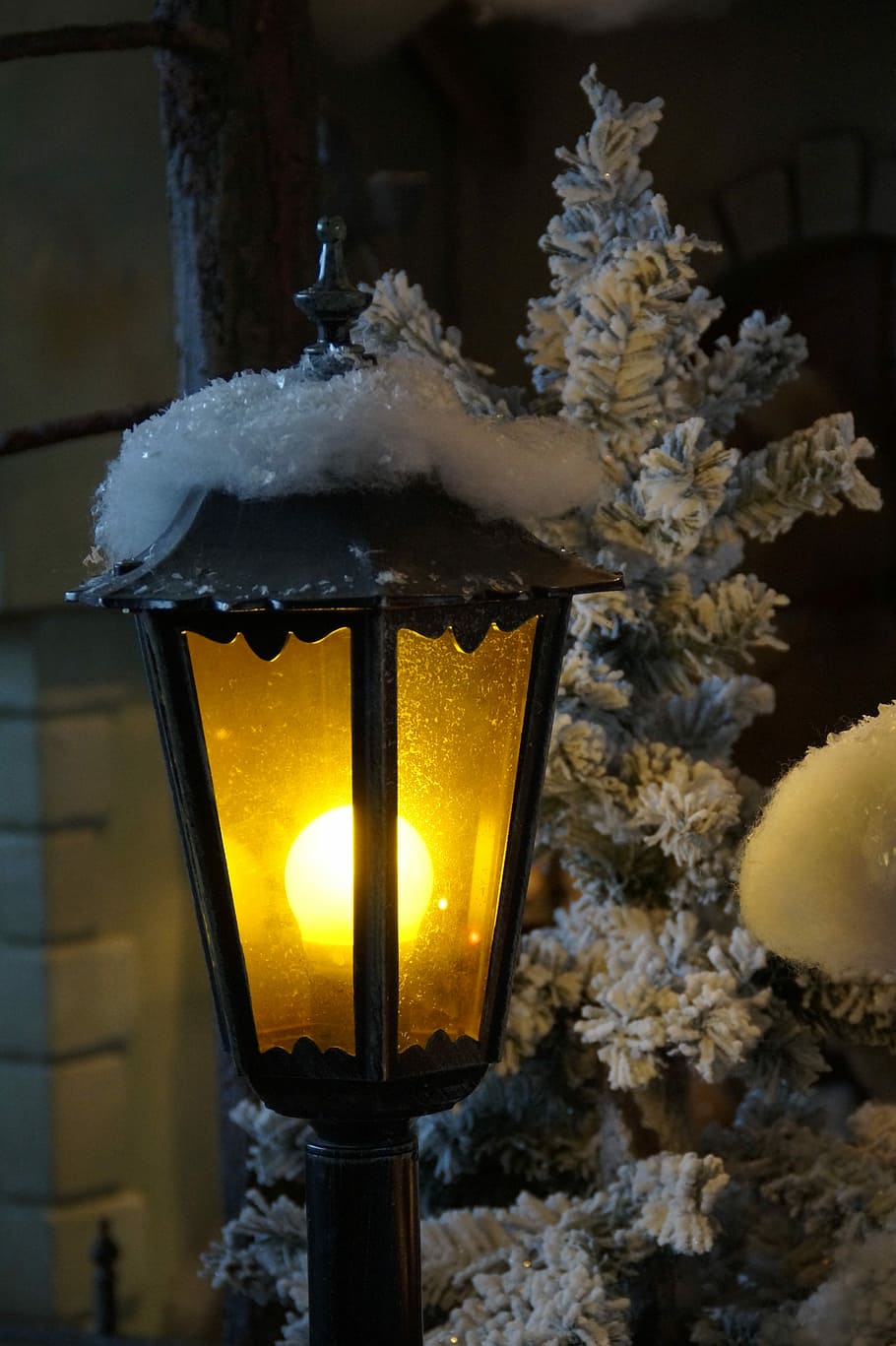 Lantern, Light, Snowy, Artificial Snow, lighting, street lamp HD wallpaper