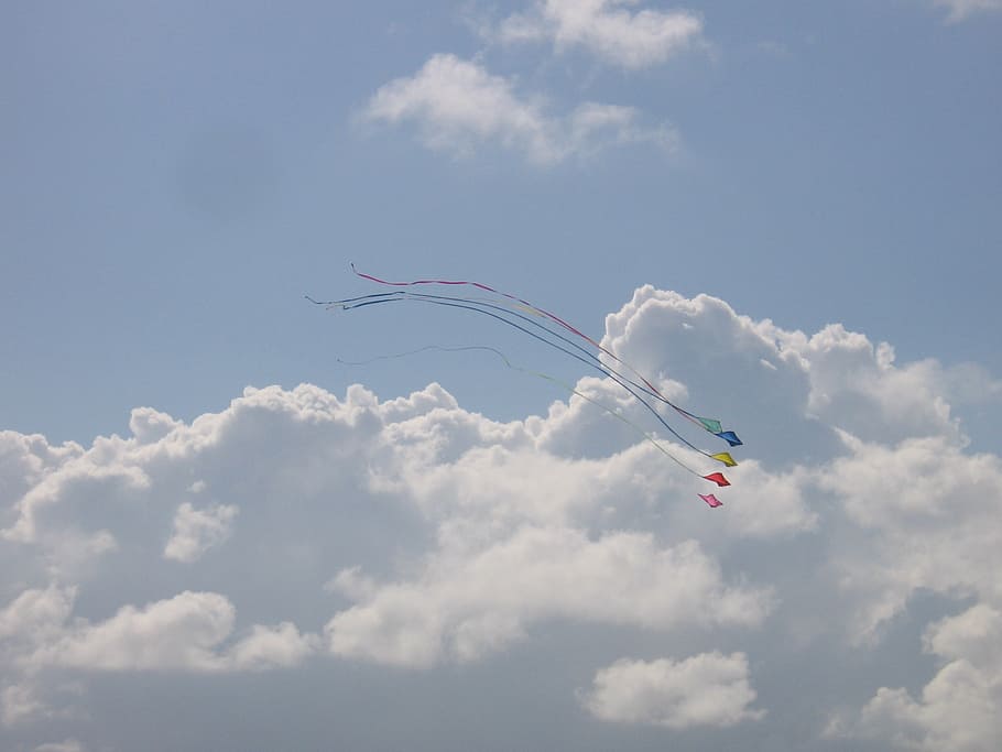 dragons, clouds, sky, blue, kite, cloudiness, cloud - sky, flying HD wallpaper