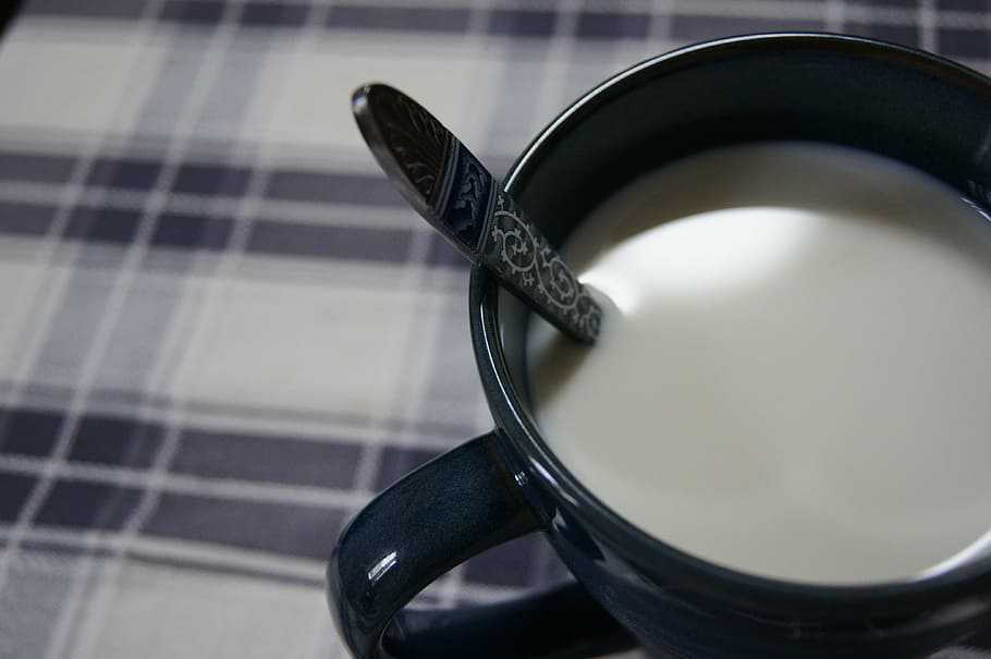 black ceramic mug, milk, breakfast, home, close-up, food and drink HD wallpaper