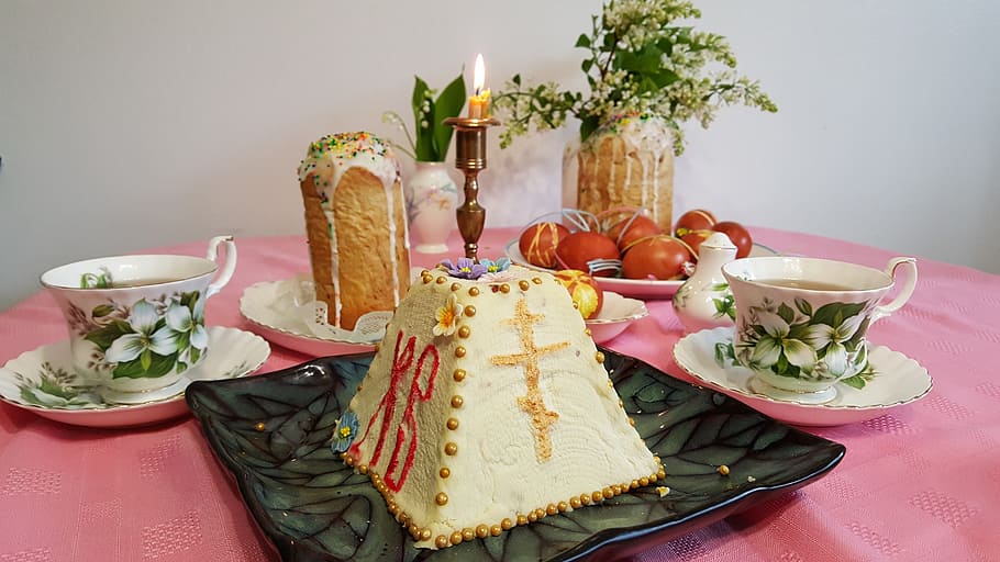 temple cake with cups of tea, Easter, Candle, Table, Eggs, easter cake HD wallpaper