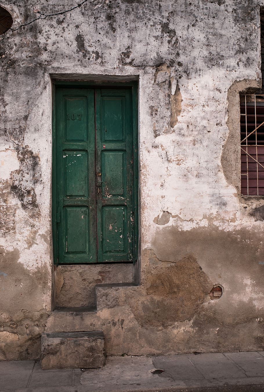 green wooden door, cuba, doors, architecture, window, old, house HD wallpaper